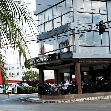 Galatas Central Hotel Patos de Minas Exterior photo