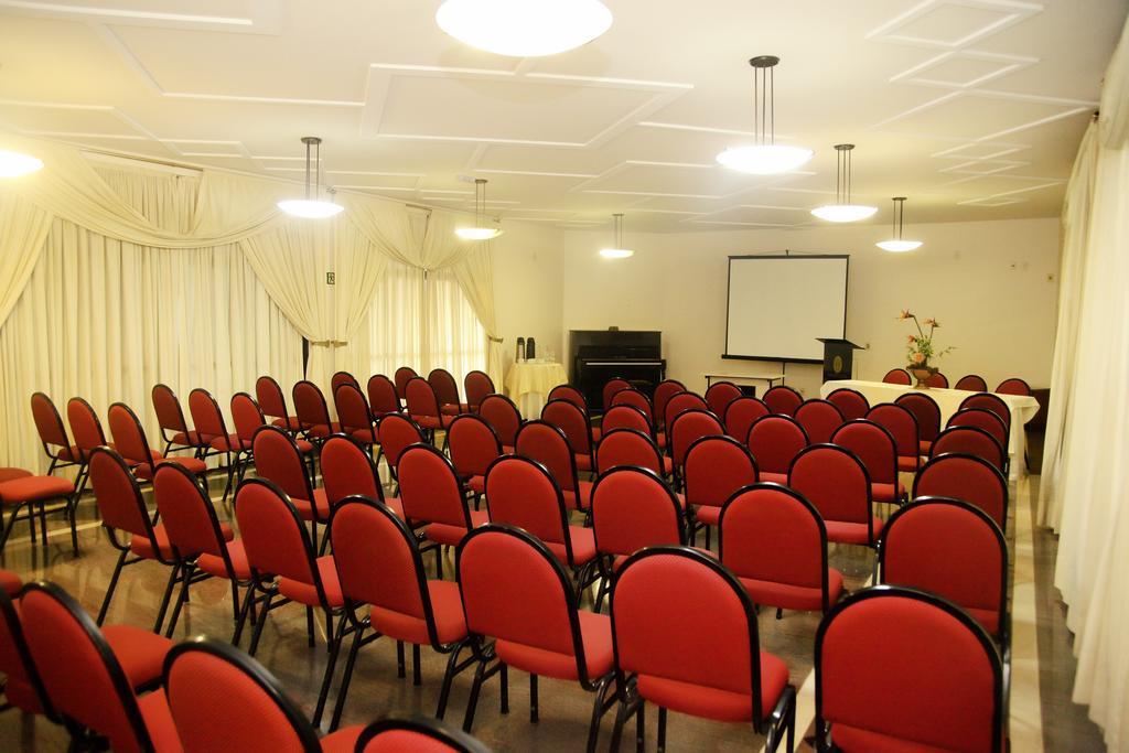 Galatas Central Hotel Patos de Minas Exterior photo