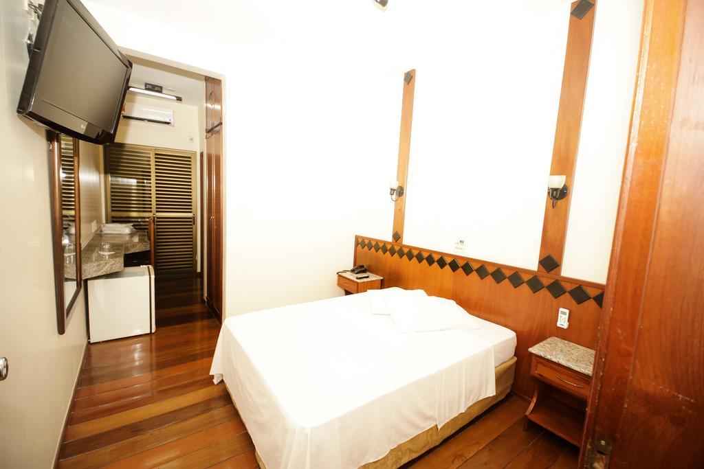 Galatas Central Hotel Patos de Minas Exterior photo
